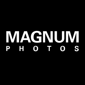 langfr-280px-Logo_Magnum_Photos.svg